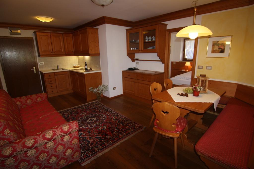 Residence Mairhofer Dobbiaco Oda fotoğraf