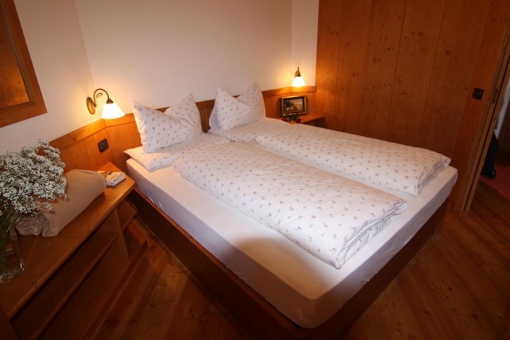Residence Mairhofer Dobbiaco Oda fotoğraf
