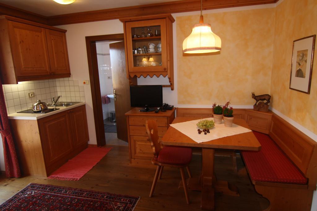 Residence Mairhofer Dobbiaco Oda fotoğraf