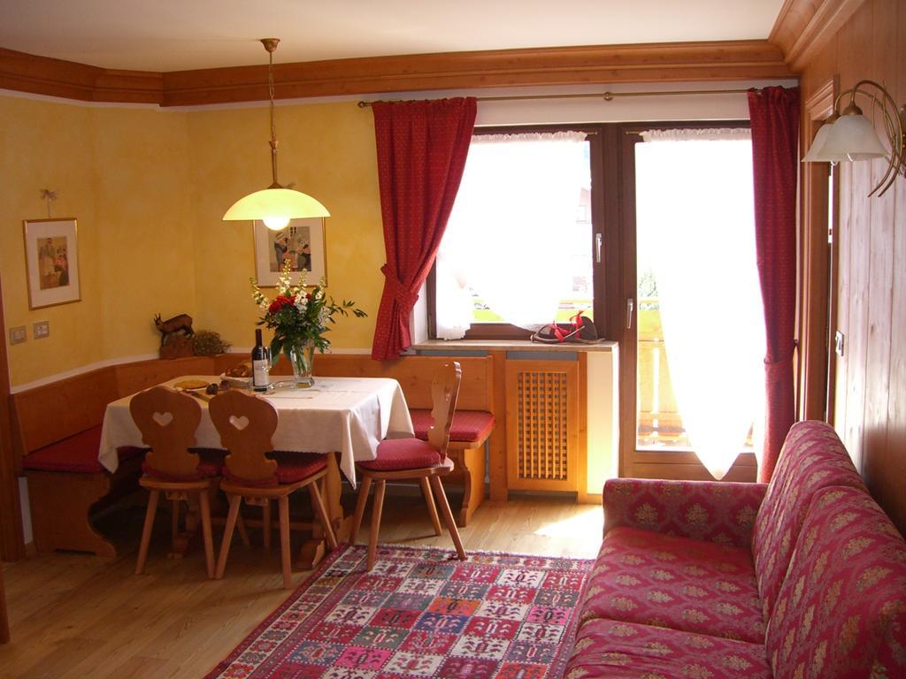 Residence Mairhofer Dobbiaco Oda fotoğraf